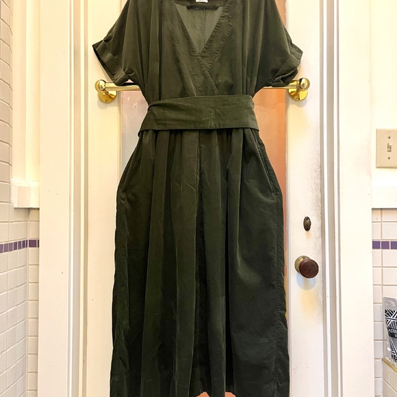 TOAST needlecord dress green XL XXL 16 18 sash pleated - Picture 6 of 16